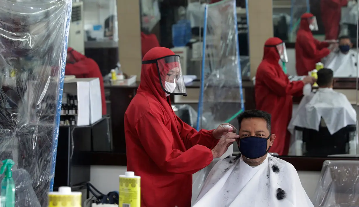 Sharp Cuts, Confident Looks: AL-FATH BARBERSHOP in Cilacap